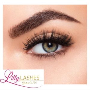 Lilly Lashes in the style “GAIA”